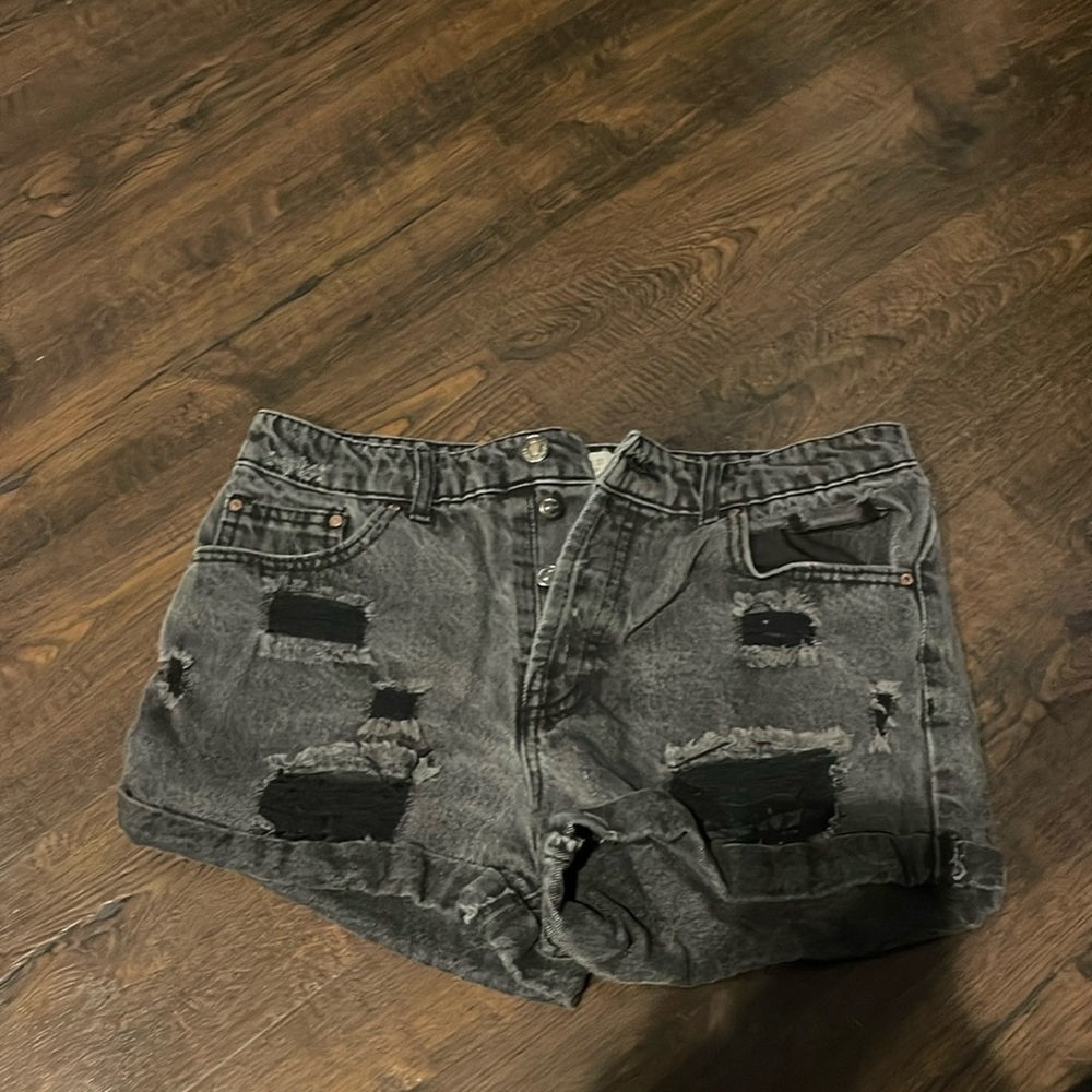 black denim shorts, forever 21